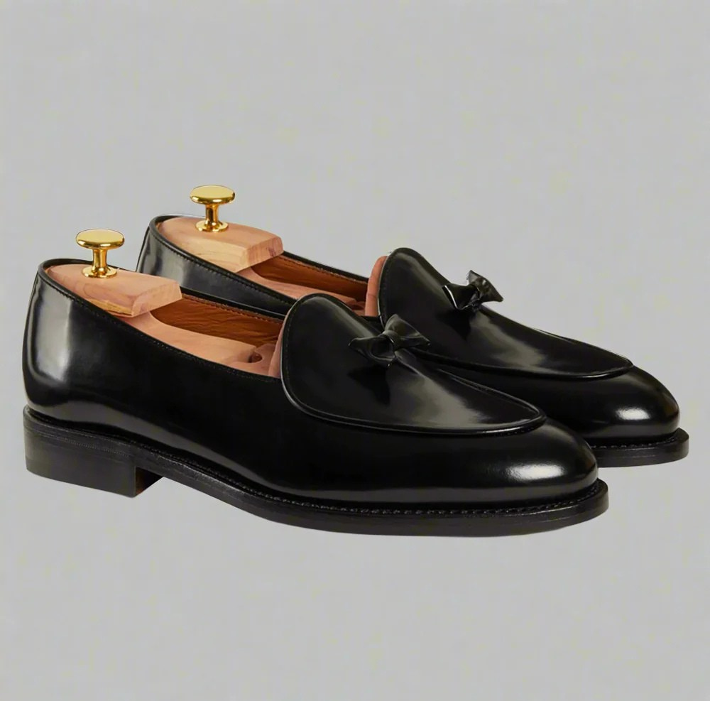 Vellano Ashmoor Black Leather Classic Loafers